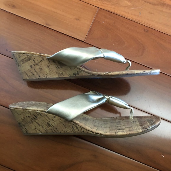 Sandals cork heel gold strap size 9 - Picture 2 of 5